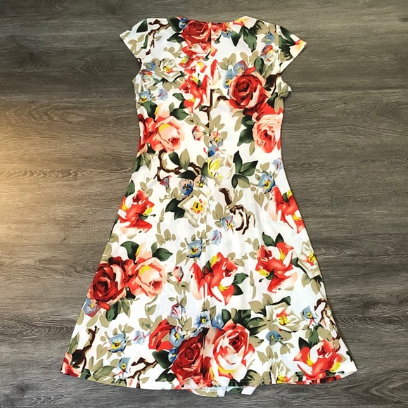 Floral Slip dress - Picture 5 of 6